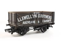 7-Plank Wagon 'Llewellyn Brothers'
