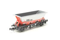 HAA MGR coal hopper 352556 with Railfreight red cradle