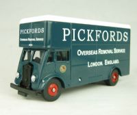 DG146016 Guy Pantechnicon "Pickfords Overseas"