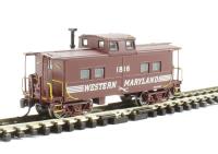 16853 Cupola NE steel caboose of the Western Maryland - brown 1816
