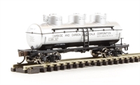 17155 3-Dome ACF tank car of Carbide and Carbon Chemicals - white and black 307