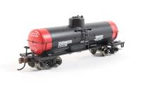 17851 36' 10,000 gallon tank car of Owenwood - black and red 554