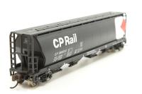 19177 4-bay cylindrical covered hopper of the Canadian Pacific - black 388500
