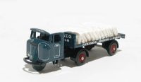 DG199002 Scammell Mechanical Horse & sack load "Pickfords"