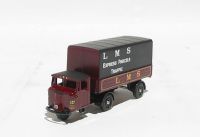 DG199005 Scammell Mechanical Horse with box trailer "LMS"