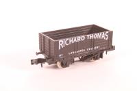 2136 6 Plank Wagon 'Richard Thomas'