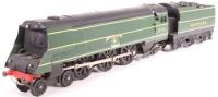 Battle of Britain Class 4-6-2 21C90 'Sir Eustace Missenden' in Southern Green (3-Rail)