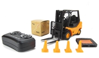 226JDZB039 Remote controlled Fork lift truck