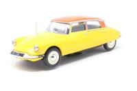 23322Alt 1958 Citroen DS in yellow and orange 'Amsterdam Taxi'