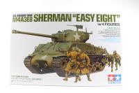 25175 M4A3E8 Sherman 'Easy Eight' Medium tank with 4 figures (as seen in Fury)