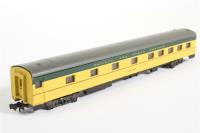 2642 Smoothside Combine of the Chicago & North Western - yellow and green and black 322
