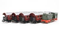 2858 Diesel Passenger Train - with Class V36 and four red 'Thunderbox' coaches of the DB (3-rail AC)