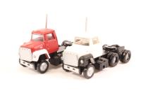 2918 Pack of 2 Ford LNT 9000 Semi Tractor Cab Trucks