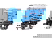 2F-013-099 Gunpowder Van VE Day 80th Anniversary Navy