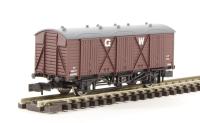 GWR 'Fruit D' van in GWR brown with G.W lettering - 2881