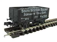 7-plank open wagon "South Western Railway Servants' Coal Club" in black