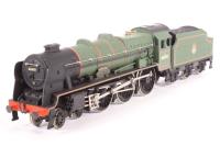 Royal Scot 4-6-2 46100 in BR Green with Early Emblem - split from set