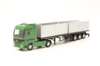 303231Herpa Mercedes-Benz Actros Streamspace 2.3 Lowliner with stanchions 303231Herpa Mercedes-Benz Actros Streamspace 2.3 Lowliner with stanchions