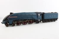 Class A4 37411 Locomotive 4496 'DWIGHT D EISENHOWER' in LNER Blue Livery with Valances - Limited Edition of 500 Pieces