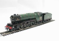 Class V2 Gresley 2-6-2 60800 Green Arrow in BR green with late crest - single chimney
