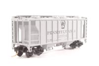 31561 PS-2 2-bay hopper #257726 of the Pennsylvania Railroad