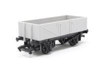 33-053 5 plank wagon in light grey - undecorated