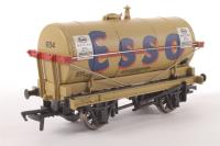 14 Ton Tank Wagon with Large Filler Cap 1634 in 'ESSO' Buff Livery - Limited Edition for Harburn Hobbies