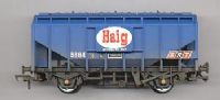35 Ton bulk grain wagon 5864 "Haig Whisky" (weathered)
