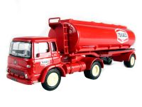 33401 Bedford TK Artic and Tanker trailer in "Texaco" livery