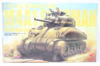 35-025 M4A1 Sherman Direct Vision Type