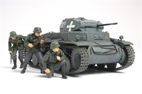 35299 Panzer PzKpfw II with 4 figures - Polish Campaign