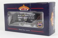 8 Plank Fixed End Wagon 70001 in 'Charles Roberts & Co. Ltd' Black Livery - Collectors Club Model 1998/99