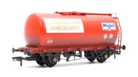 37-592A BR 45T TTA Tank Wagon Charrington Hargreaves/Mobil Red No.109- Weathered