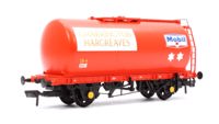 37-592 BR 45T TTA Tank Wagon Charrington Hargreaves/Mobil Red No.106