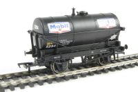 14 ton tank wagon in Mobil livery 5294