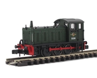 Class 04 Shunter D2290 in BR Green with Late Crest