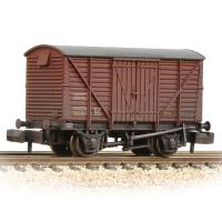373-703B BR 12T Ventilated Van Planked Sides BR Bauxite (Late) [W]