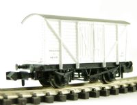 373-725 10 Ton insulated box van planked sides in BR white