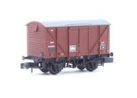 377-626B BR 12T Plywood Fruit Van BR Bauxite (Late) 'Fyffes'