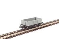377-957 13T high sided steel wagon with smooth sides and wooden door E279122 in BR grey