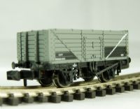 7-plank end door wagon in BR grey M608163