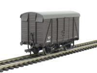 12 ton Southern 2+2 planked ventilated van in SR brown (small logo) - 65636