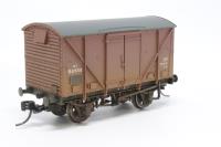 38-185-702 12 Ton ventilated van 875702 in BR bauxite (late) - weathered - Split from set