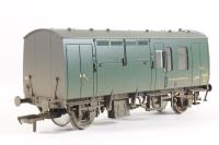 38-526W BR Mk1 horse box S96403 in SR Green (weathered) - The Model Centre special edition