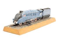 395FI Class A4 4-6-2 'Mallard' 4468 in LNER blue - static resin model