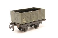 4-603-10687 7-plank open wagon in NE grey 10687