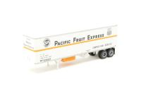 40246-02 40' corrugated box trailer 'Pacific Fruit Express' 40246-02 40' corrugated box trailer 'Pacific Fruit Express'
