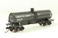 43362 11,000 gallon LPG tank car of the Fidelity Oil Company - black white 991
