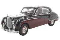 43JAG9004 Jaguar MkIX Black/Imperial Maroon