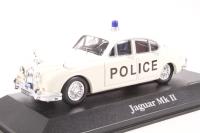 4650101 Bedfordshire Police Jaguar MkII